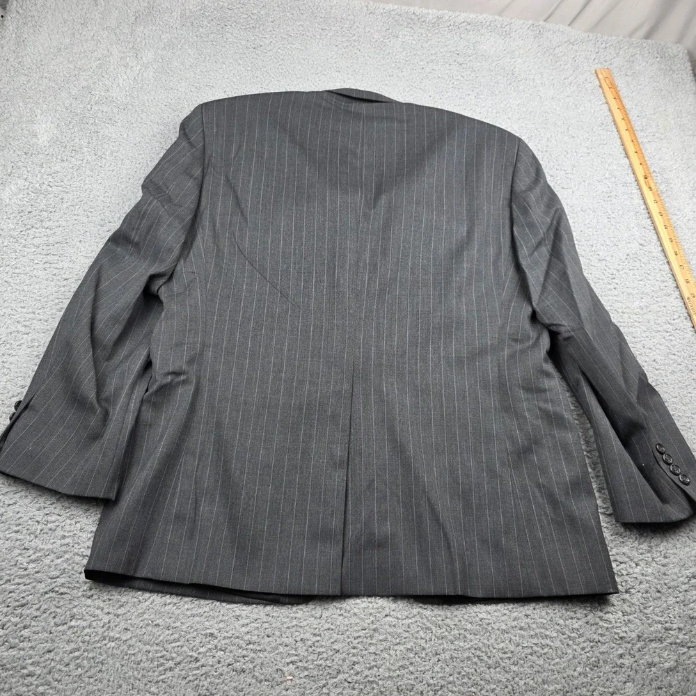 Chaps Mens 42S Suit Jacket Blazer Grey Pinstripe 100% Wool Two Button Sport Coat